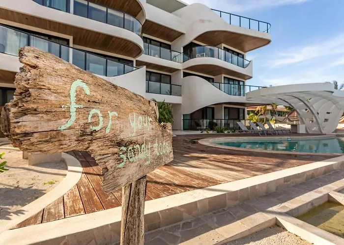 Luxury Beachfront Getaway Tankah Bay * Tulum